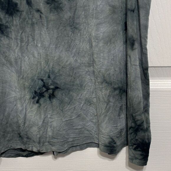 Lucca Couture | Women's Green Tie Dye Studded Collar Button Down Tank Top - Picture 12 of 14